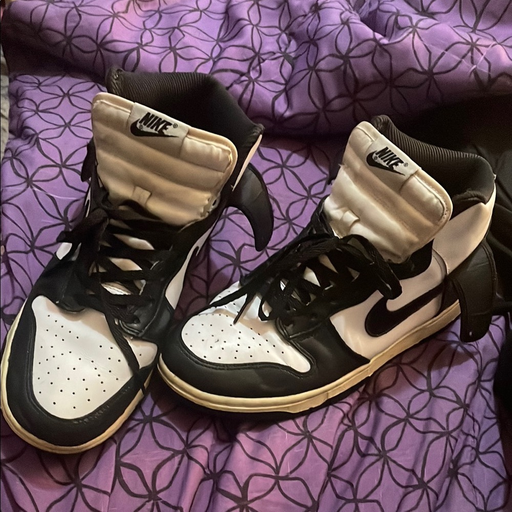 Nike Black and White High-Tops